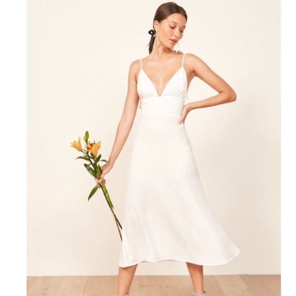 Reformation Dresses & Skirts - Reformation talita midi v-neck  dress